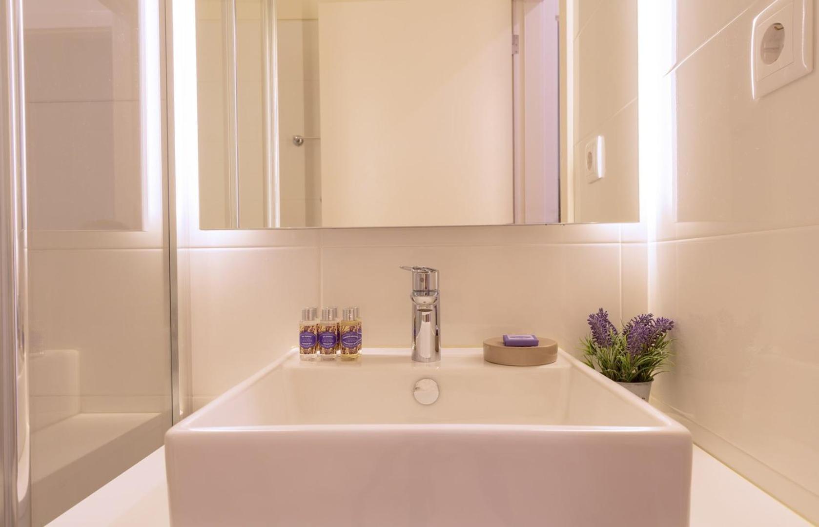 Guestready - Catorze De Outubro Houses 423 Вила Нова ди Гая Екстериор снимка